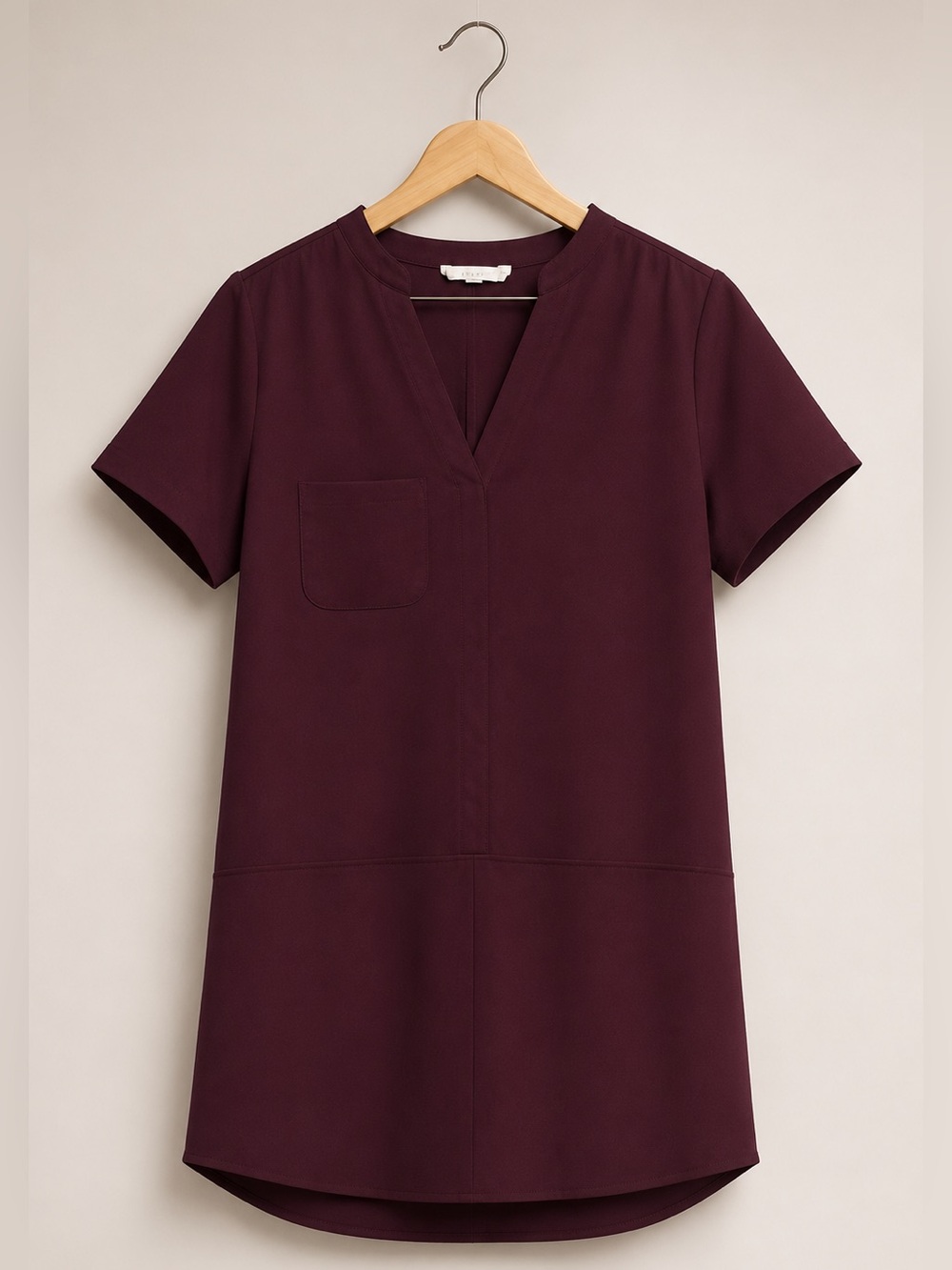 Lush Brand Short Sleeve V-Neck Textured Shift Dress (rack)